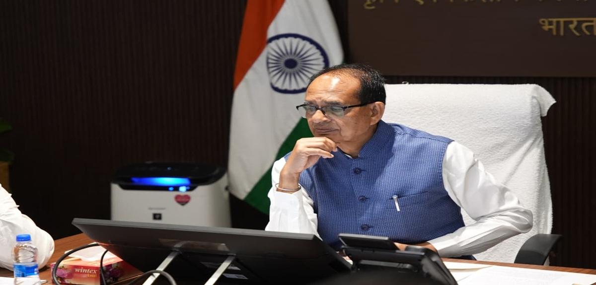 The weekly review meeting of the Ministry of Agriculture reviewed the status of fertilizers, seeds, monsoon and El Nino.