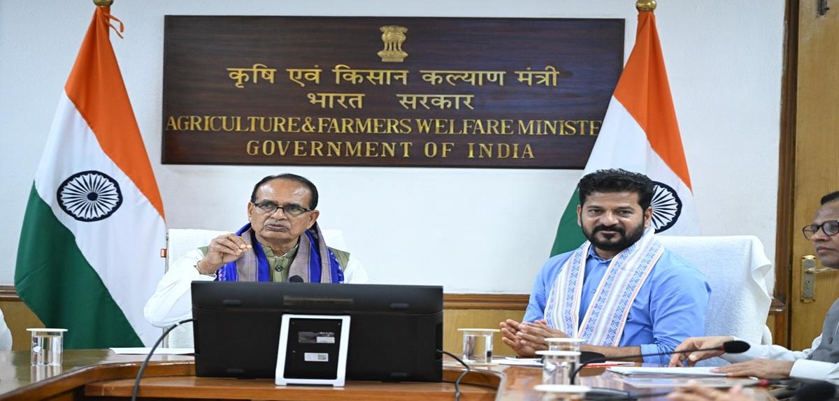 Wide-ranging discussion on agriculture and rural development between Union Minister Shri Shivraj Singh Chouhan and Telangana Chief Minister Shri A. Revanth Reddy